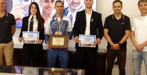 EL INTENDENTE ESTEBAN AVILÉS RECONOCIÓ AL DEPORTISTA CARLOSPACENSE NORBERTO RUESCH POR EL ORO MUND