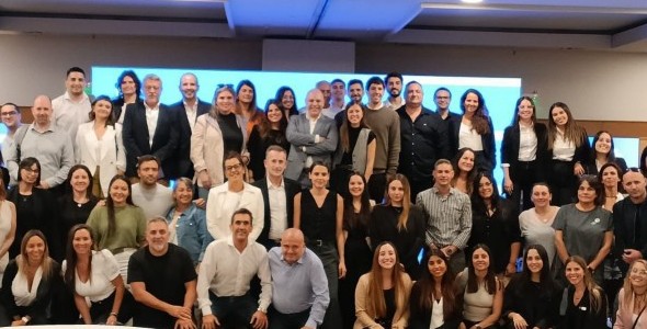 REUNIONES CON EL SECTOR TURÍSTICO PARA PROYECTAR ESTRATEGIAS BASADAS EN LOS DATOS DEL INFORME DE TE