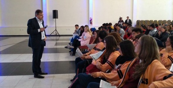 Los estudiantes tuvieron una jornada sobre el voto joven