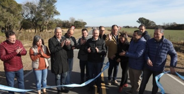 SCHIARETTI HABILITÓ LA PAVIMENTACIÓN DE LA RUTA LAS ISLETILLAS-PUNTA DEL AGUA