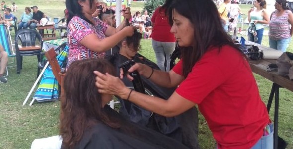 Jornada de peluqueros solidarios por el Hospital Municipal 