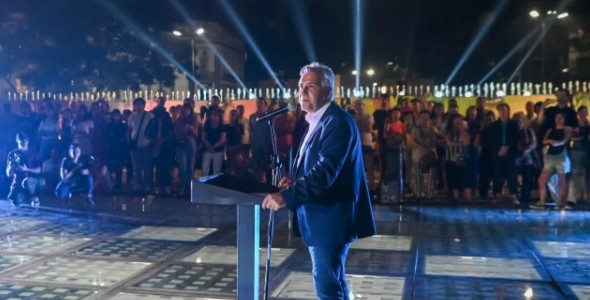 LA PLAZA ESPAÑA DE LA CIUDAD DE CÓRDOBA AHORA LUCE TOTALMENTE RECUPERADA
