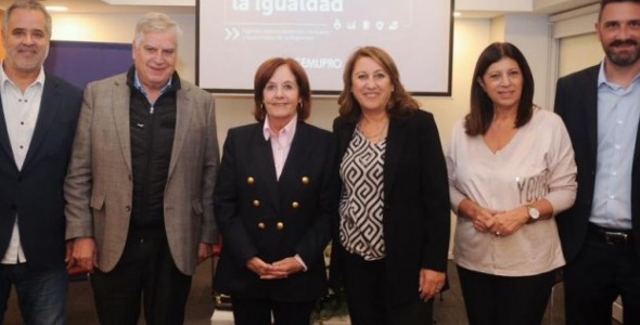 EL SOCIALISMO NACIONAL CERCA DEL PJ CORDOBÉS