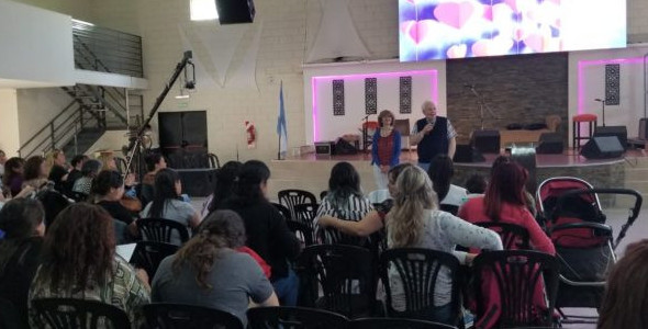 Brindaron una capacitación para acompañar a mujeres con embarazos no deseados