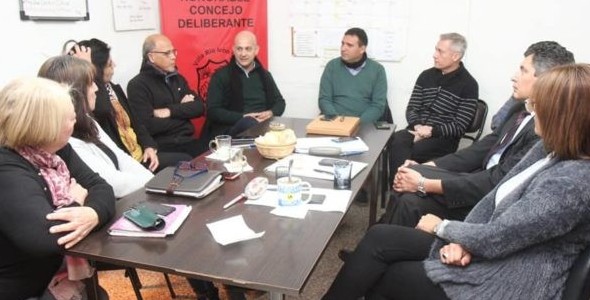 Funcionarios municipales realizaron una reunión de trabajo regional con Icho Cruz