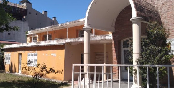 La Biblioteca José H. Porto continúa trabajando para pagar deudas