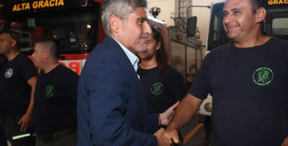 BOMBEROS CORDOBESES VIAJAN A COMBATIR EL INCENDIO EN EL PARQUE NACIONAL LOS ALERCES