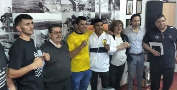 Festival de boxeo en el Club Sarmiento