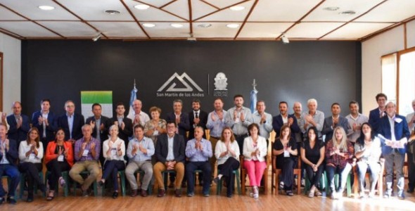 GÓMEZ GESTEIRA PARTICIPÓ DE LA V ASAMBLEA NACIONAL DE INTENDENTES RAMCC