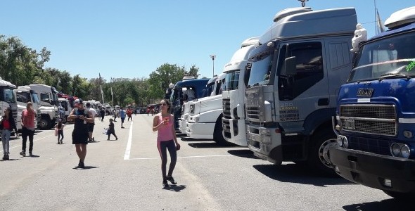 Encuentro de camiones en Carlos Paz