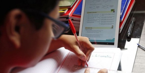 Cómo funcionan las clases desde casa en Carlos Paz 