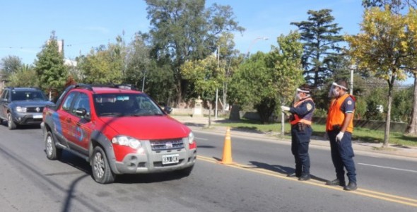 Continùan los controles en la ciudad por el aislamiento obligatorio
