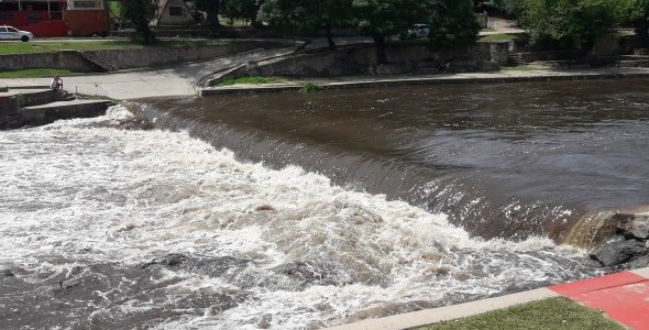 Ingresó una creciente al Río San Antonio