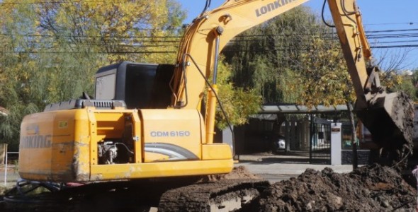 Avance de obra de desagüe en el sector de la Plaza Casado
