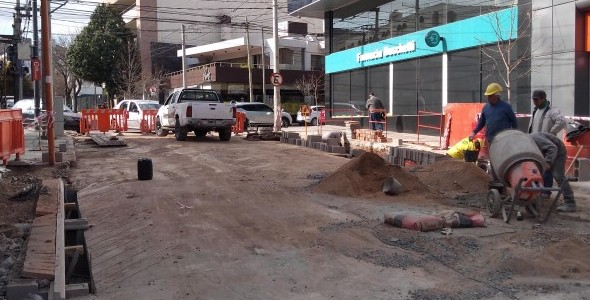 Avanza la segunda etapa de la obra de desagües en calle Las Heras