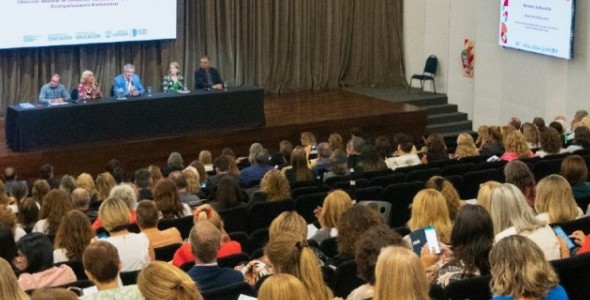 Educación presentó actualizaciones curriculares para los Programas Priorizados 2023