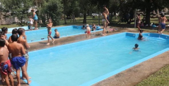 Más de 400 chicos asisten a la escuela de verano municipal de Sol y Río