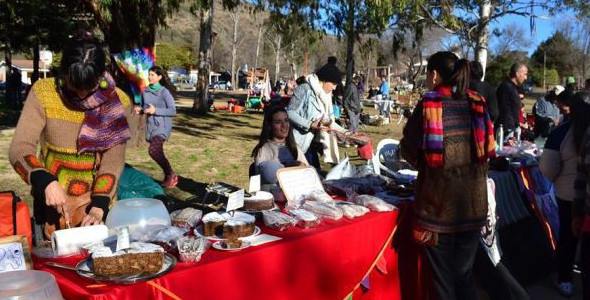 Invitan a la primer feria barrial en Sol y Río