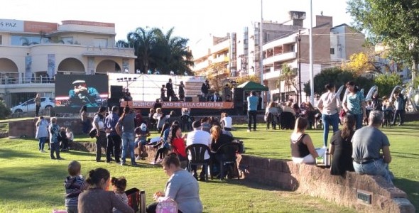 Exitosa edición de la Feria Mercado de Cultura Social