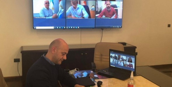 Carlos Paz firmó el pacto global por el clima y la energía