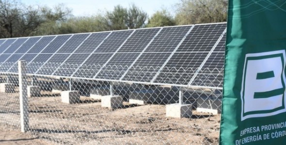 CON ENERGÍA SOLAR PROVEEN ELECTRICIDAD A 26 FAMILIAS DEL DEPARTAMENTO POCHO
