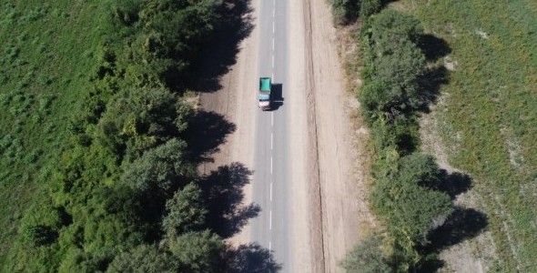 AVANZAN OBRAS VIALES EN DEPARTAMENTO CRUZ DEL EJE