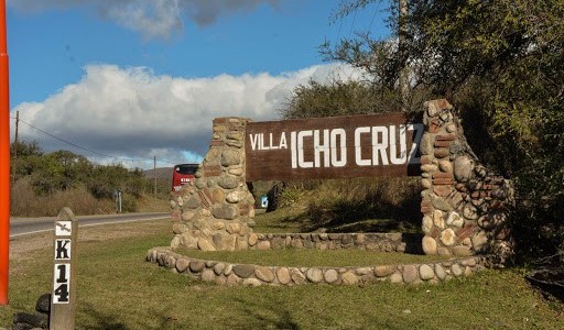 Tres personas de Icho Cruz dieron COVID-19 positivo