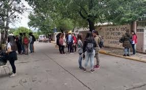 No comenzaron las clases en el IPEM Carande Carro