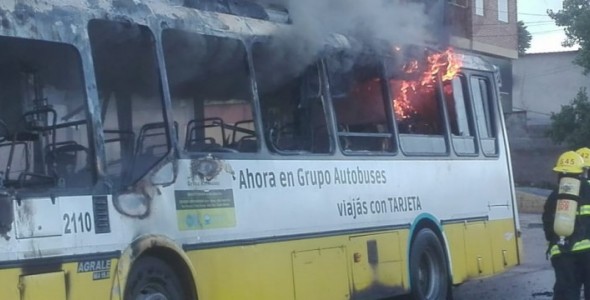 Preocupa un nuevo incendio de un colectivo Trasporte de la Villa