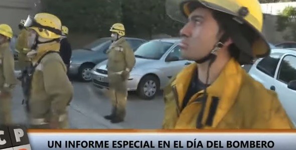 Reconocimiento a los bomberos con un sirenazo en el cuartel de Carlos Paz