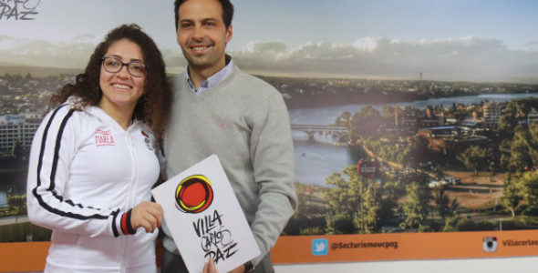 Entrega de estímulo deportivo a Jazmin Aragón
