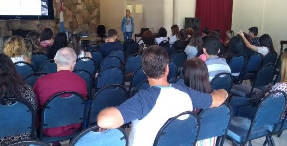 Jornada de capacitación en salud mental y adicciones