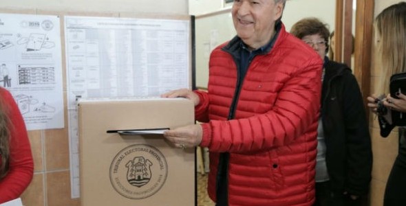 Contundente triunfo de Schiaretti en Córdoba