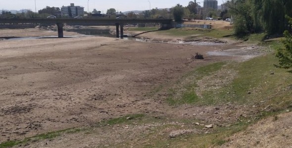 Trabajo del INA Cirsa en el lago San Roque