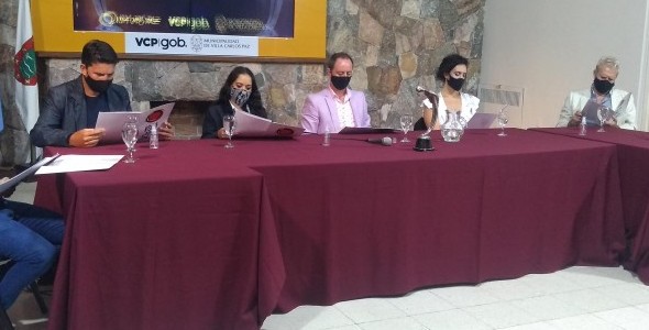 Se dieron a conocer los nominados a los premios Carlos