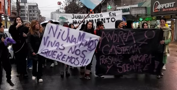 Se realizó una multitudinaria marcha por “Ni Una Menos” en Carlos Paz