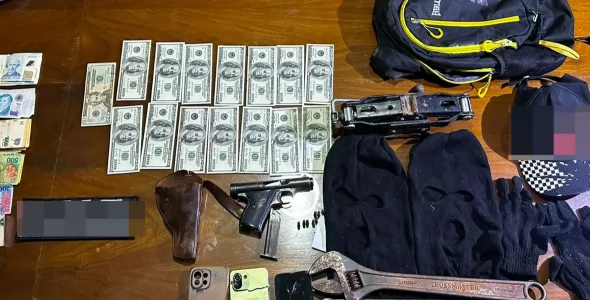 Violento asalto con rehenes en barrio José Muñoz: hay dos detenidos