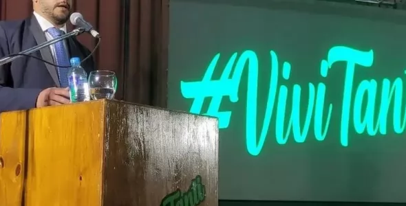 El intendente de Tanti cuestionó un posible acuerdo del radicalismo con La Libertad Avanza