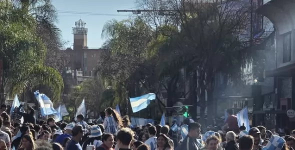 La Fan Fest de Carlos Paz explotó con la épica remotada de la Selección Argentina