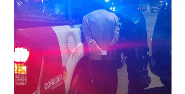 Detienen a un hombre por cobrar estacionamiento de manera ilegal en Carlos Paz