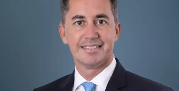 El ministro Manuel Calvo asume la Jefatura de Gabinete
