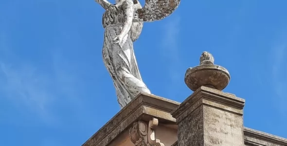 Se presentó el Camino Turístico de Cementerios Cordobeses, un nuevo circuito para descubrir el pat