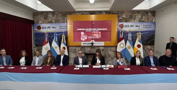 Esteban Avilés encabezó la apertura del período legislativo 2026-2027