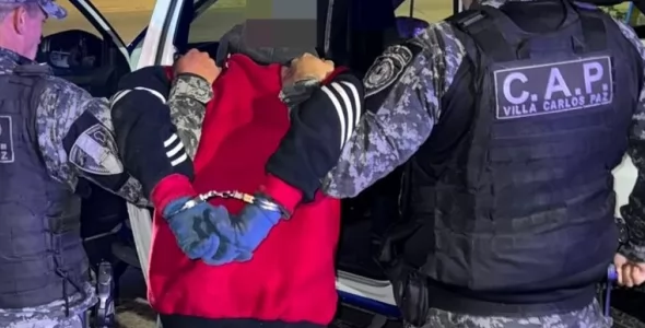 Un hombre fue detenido tras romper el vidrio de un kiosco en Carlos Paz