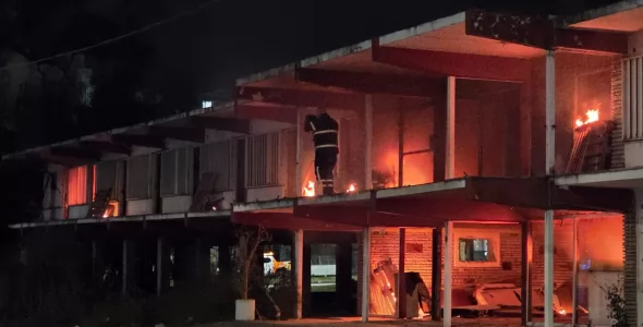 Simulacro de incendio y rescate en el Hotel La Cuesta: participaron más de 40 bomberos
