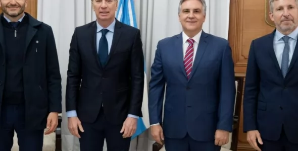Llaryora se reunió con Santilli y los gobernadores de la Región Centro en Casa Rosada