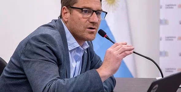 Limia habló tras la renuncia de Flores: “Lo importante es que continúe la investigación”