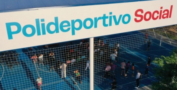 Schiaretti inauguró un nuevo polideportivo en la zona oeste de Villa Carlos Paz