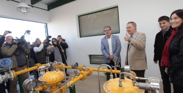 Gas natural y nueva escuela en Estancia Vieja