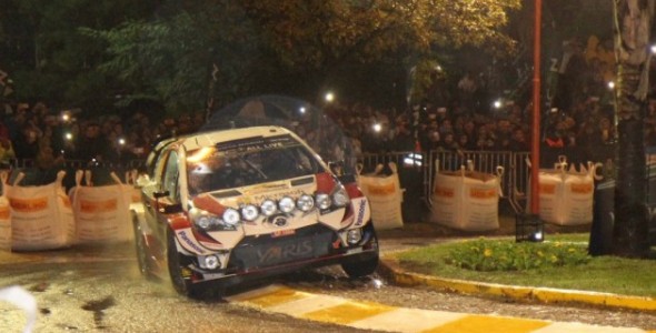 Así se vivió el Super Especial nocturno del WRC